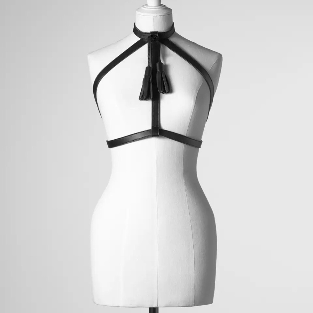 Leather Strappy Collar Harness